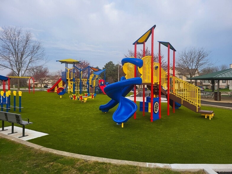 Building Photo - 1791 Grove Ave