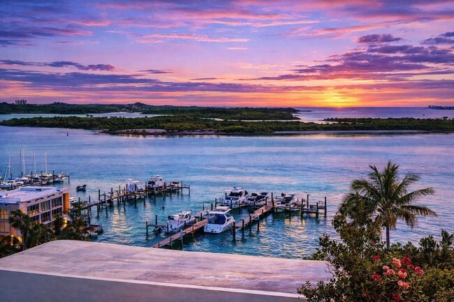 Building Photo - 1300 Seaway Dr