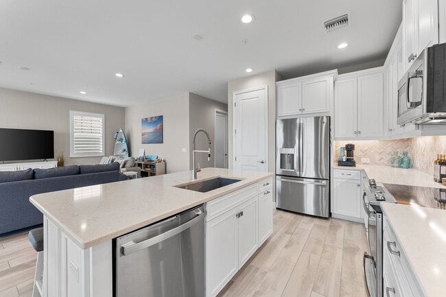 Building Photo - 2609 Seychelles Cir