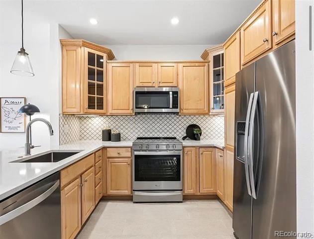 Building Photo - 2700 E Cherry Creek S Dr