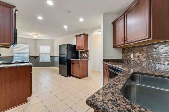 Building Photo - 20918 Bastion Settle Dr