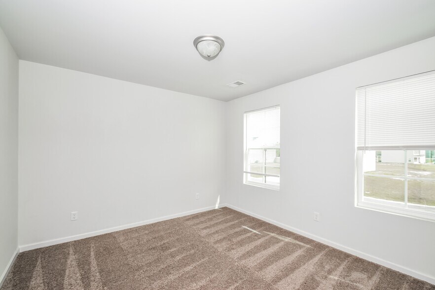 Building Photo - 88 Enclave Wy