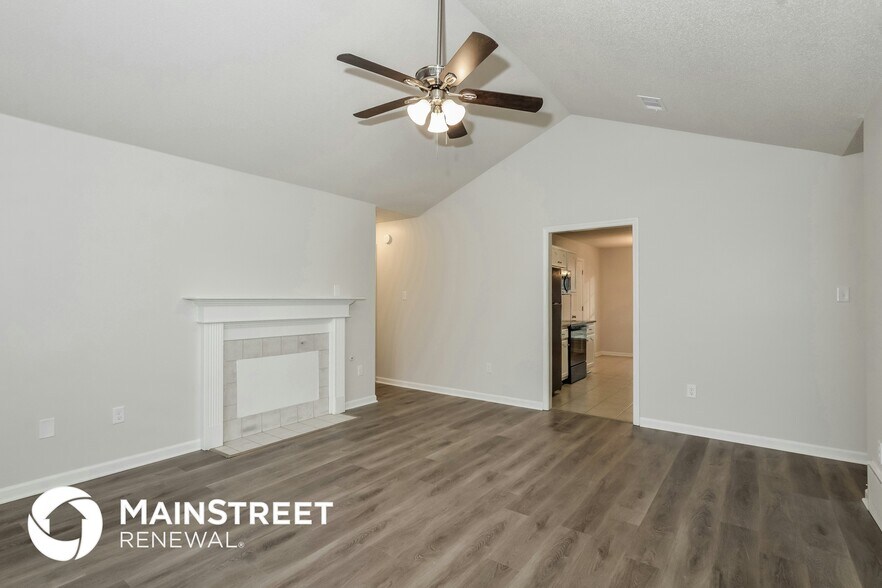 Building Photo - 4495 Andover Ln