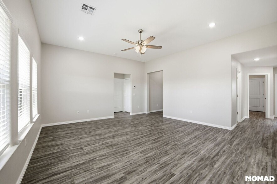 Building Photo - 3119 Secretariat