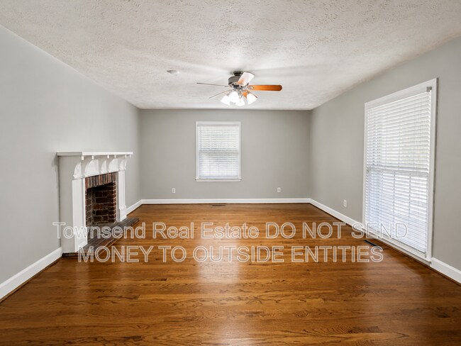 Building Photo - 3316 Cliffdale Rd