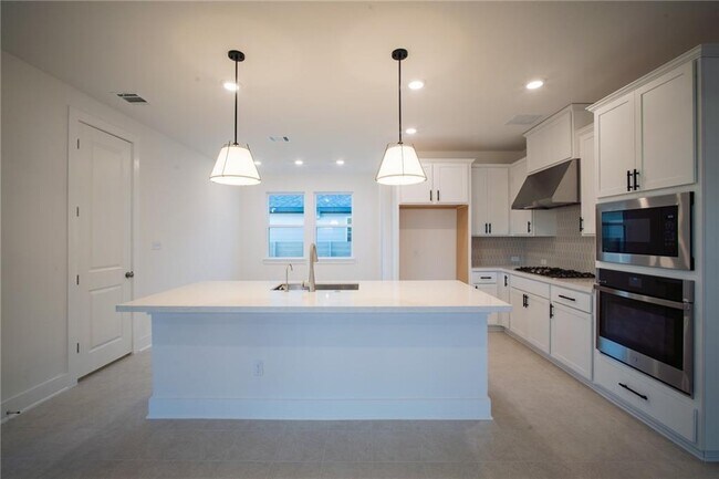 Building Photo - 524 Foresail Rd