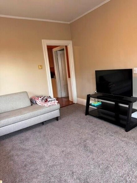 Building Photo - 4 Mansfield St