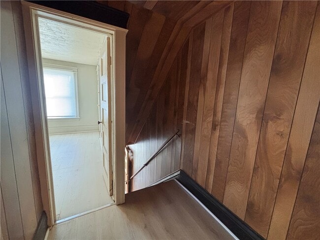 Building Photo - 100 Fairbanks St