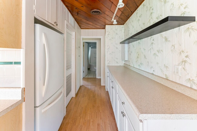 Building Photo - 4501 E Kuhn Rd