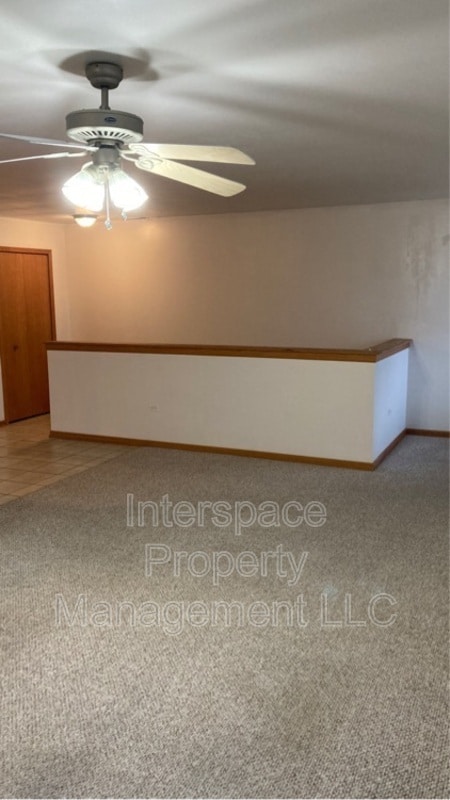 Building Photo - 1335 Rock Run Dr