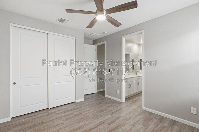 Building Photo - 5635 W Hayduk Rd