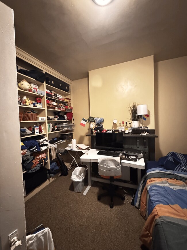 Building Photo - 3-Bedroom Student House – Available August 1st, 2026