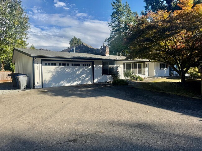 Building Photo - Must See Rambler!