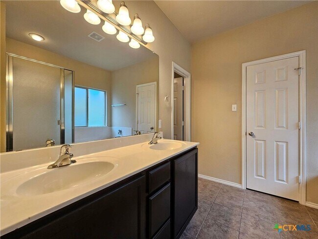 Building Photo - 7112 Cokui Dr