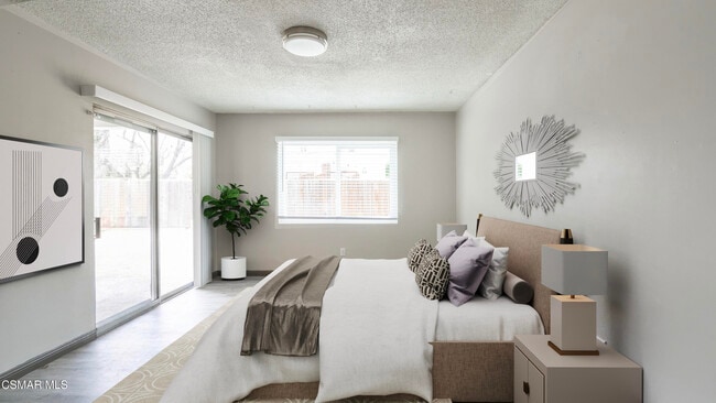 Building Photo - 5901 Hanna Ave