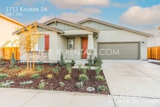 Building Photo - BRAND NEW CONSTRUCTION: Charming 3-Bed Oas...