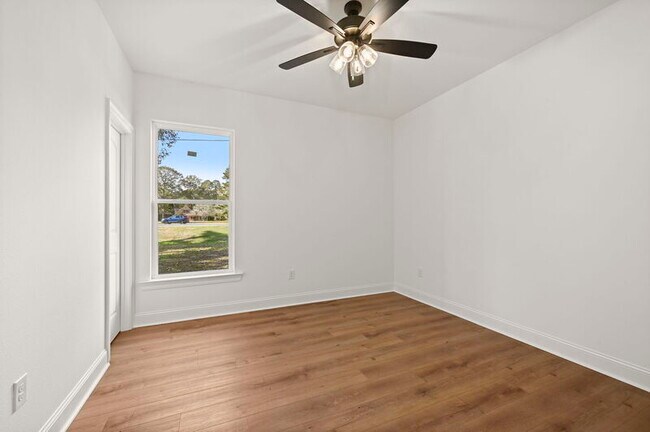 Building Photo - 11802 Morgan Meadow Ave