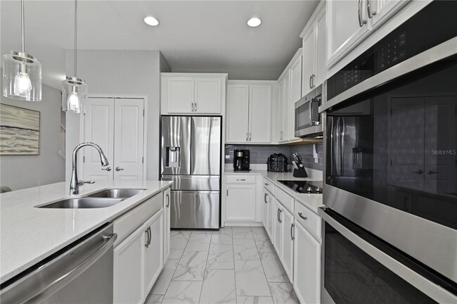 Building Photo - 2180 Rush Bay Wy