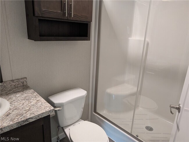 Building Photo - 230 Edgecliff Cir W