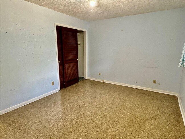 Building Photo - 3949 Matterhorn St