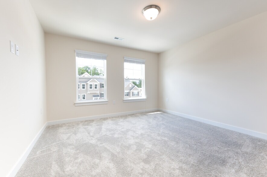 Bedroom 2 - 3225 Gannet Ln