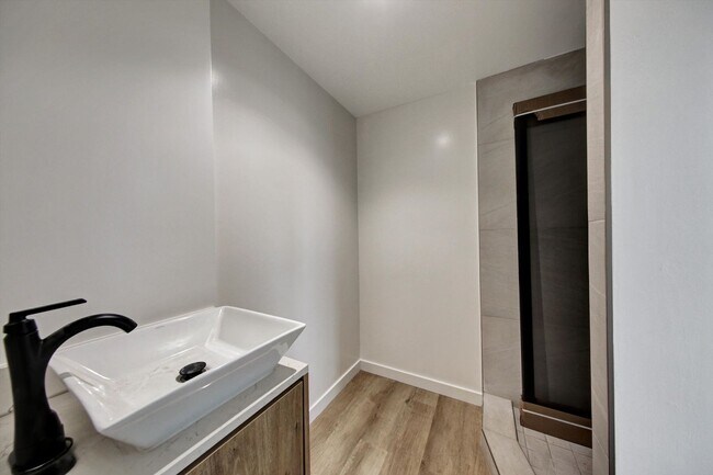Building Photo - ONE MONTH FREE!! BRAND NEW CONSTRUCTION!! ...