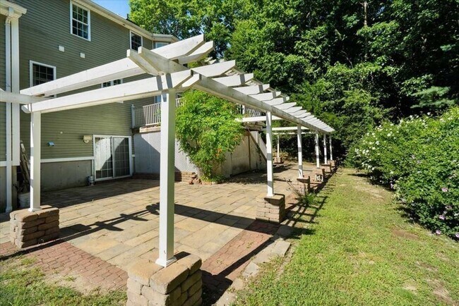 Building Photo - 89 Boulder Hill Dr