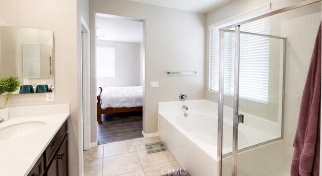 Building Photo - 25136 High Plains Ct