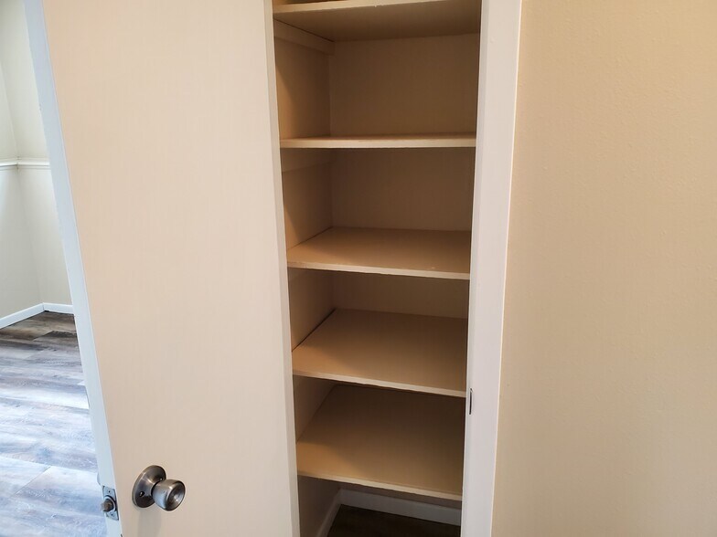 Building Photo - 1016 N 39th St