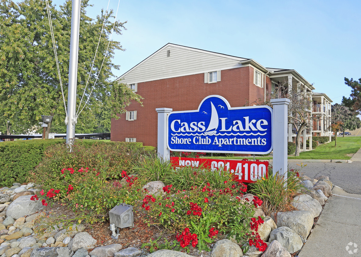 Cass Lake Shore Club Apartments Waterford