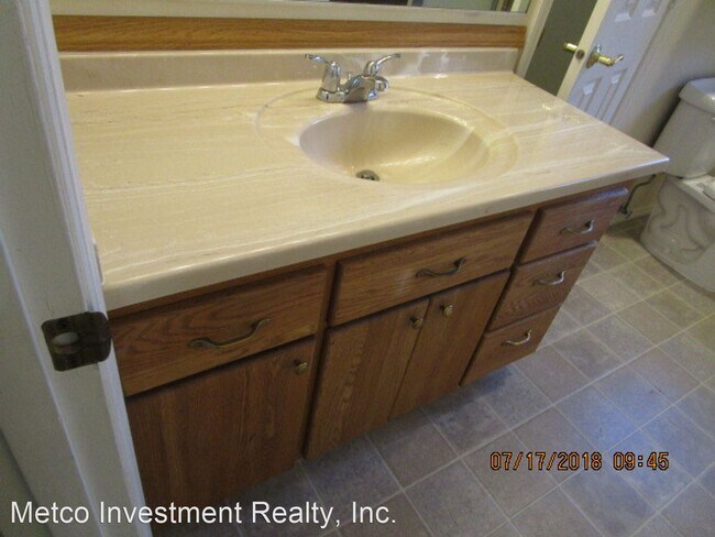 Building Photo - 3 br, 1 bath House - 1033 Waverly St.