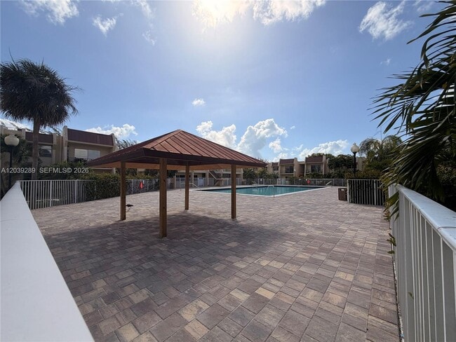 Building Photo - 13872 SW 90th Ave