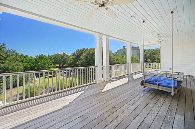 Building Photo - 205 Sea Island Dr