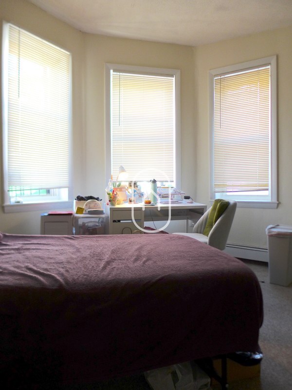 Building Photo - 24 S Huntington Ave