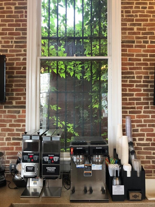 Building Photo - 25514 E Main St