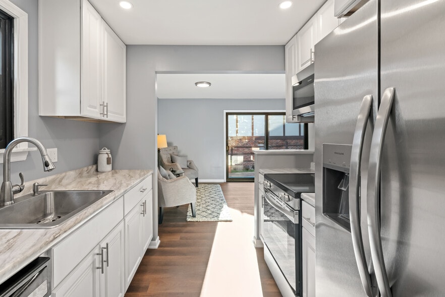 Building Photo - 238 Woodbridge Dr