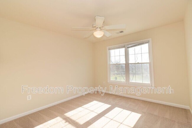 Building Photo - 80 Brookshire Dr