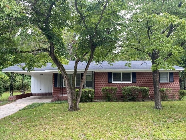 Primary Photo - 304 Courtland St