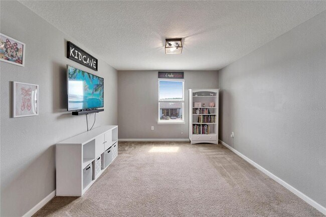 Building Photo - 13113 Rain Lily Dr
