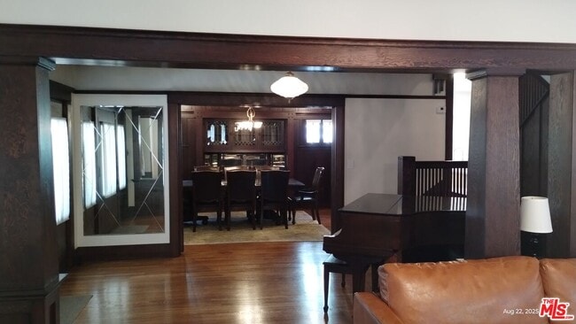 Building Photo - 2656 Van Buren Pl