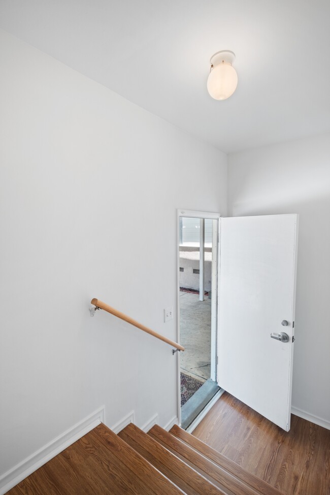 Building Photo - 5342 Emporia Ave