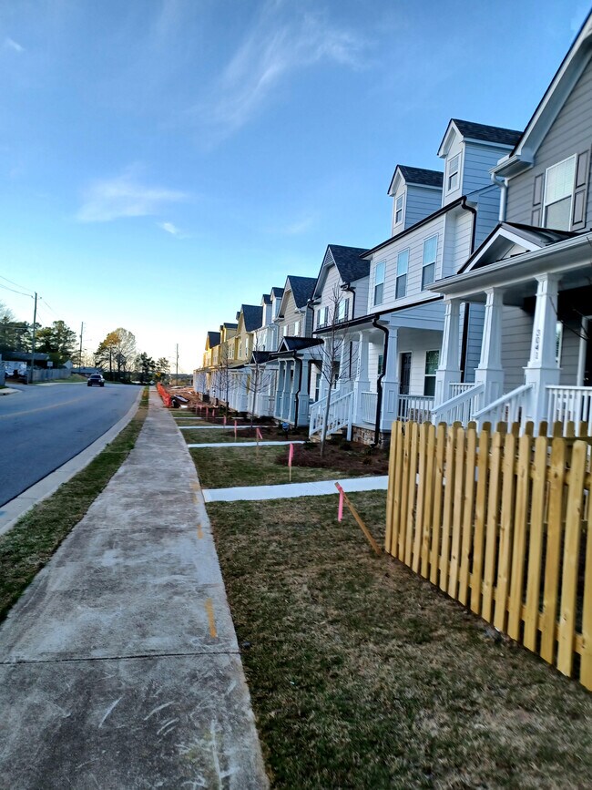 Building Photo - 3047 Windover Ln