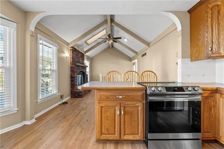 Kitchen - 1502 SW 9th St