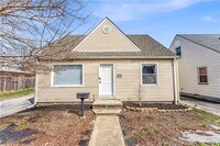 Building Photo - 12920 Leeila Ave