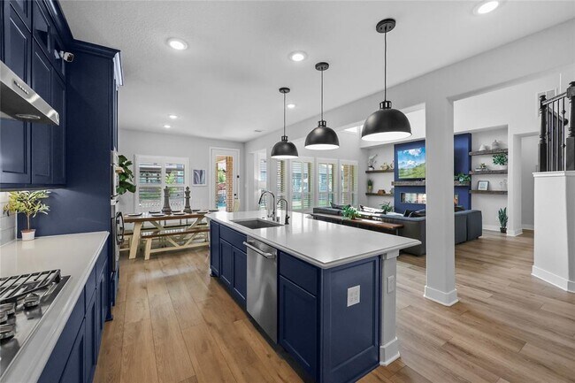 Building Photo - 17346 Camillia Trails
