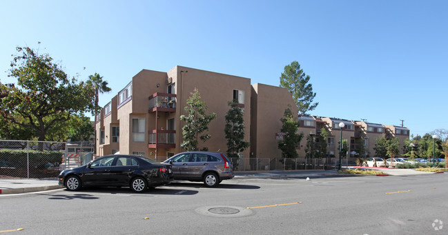 Primary Photo - Oak Park North