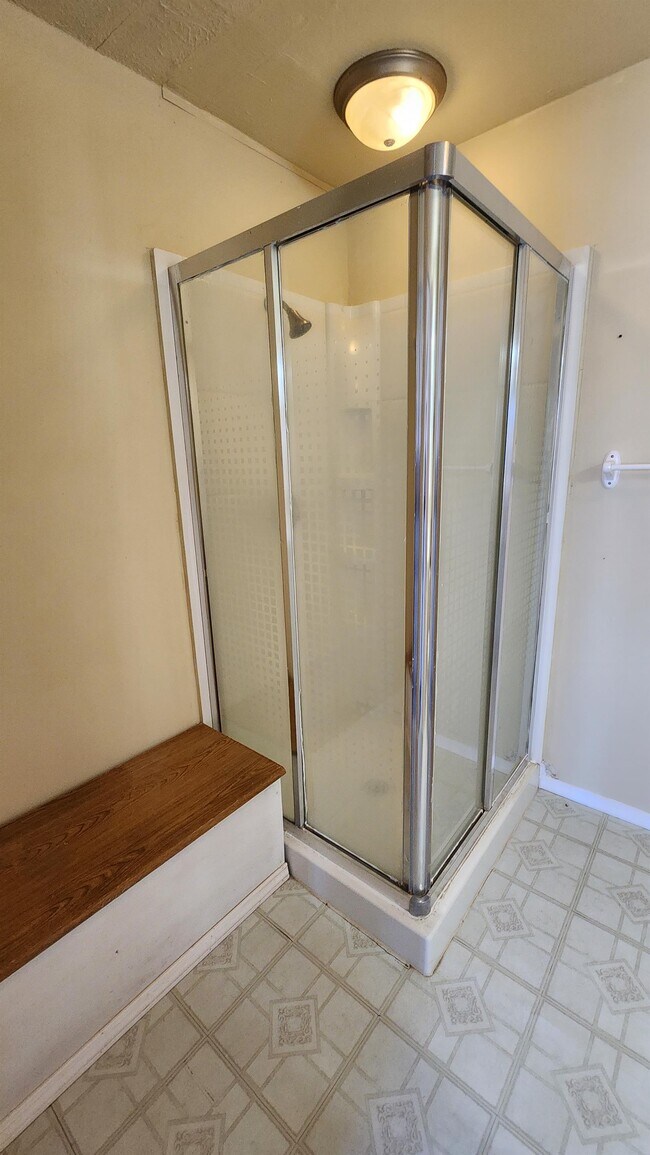 Building Photo - 800 S Elgin Ave