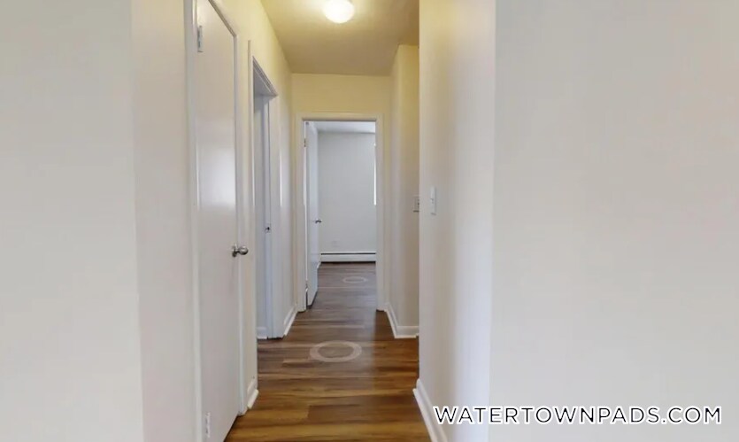 Building Photo - 24 Whites Ave