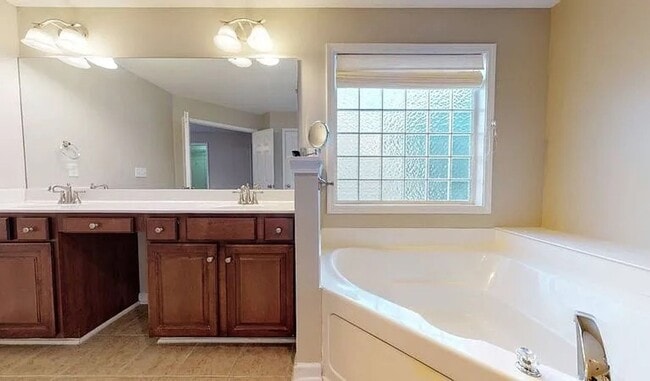 Building Photo - Stunning 4BD, 3BA Wake Forest Home with Ch...