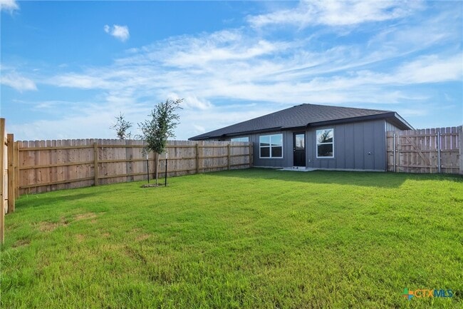Building Photo - 902 Cherry Laurel Ln